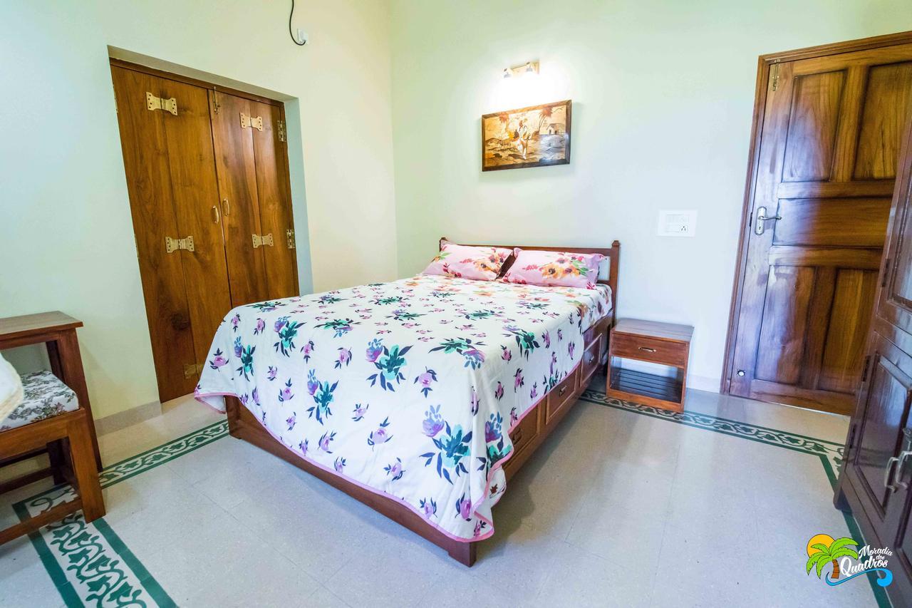 Moradia Dos Quadros Bed & Breakfast Malar ภายนอก รูปภาพ