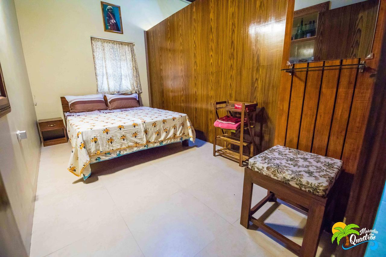 Moradia Dos Quadros Bed & Breakfast Malar ภายนอก รูปภาพ