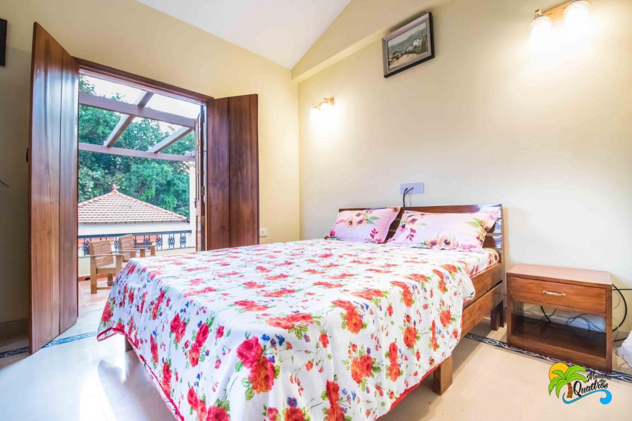 Moradia Dos Quadros Bed & Breakfast Malar ภายนอก รูปภาพ